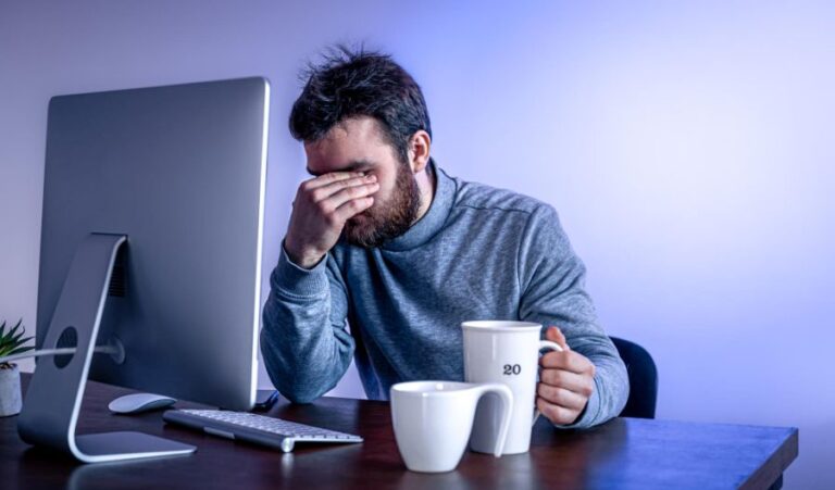 Dlaczego jestem zmęczony? 6 głównych przyczyn uczucia zmęczenia
